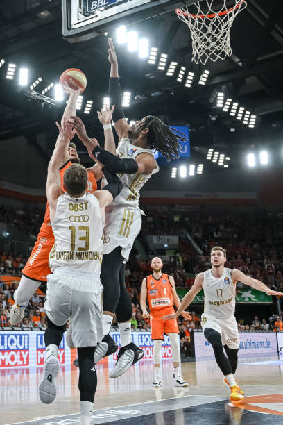 的进攻核心 的进攻核心