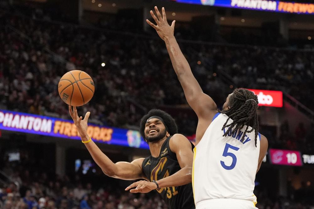 双轨发展中 双轨发展中